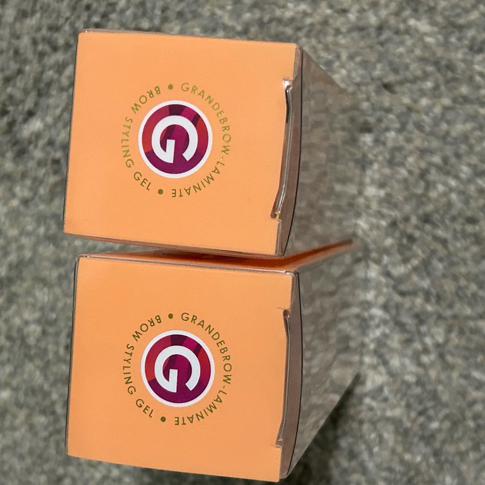 GrandeBROW Laminate Brow Styling Gel - Clear (2-Pack) - Picture 4 of 4